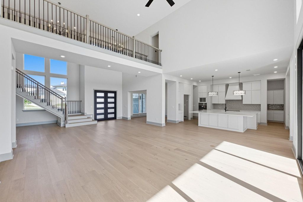 Photo of 912 Bristol Creek BND, Lakeway, TX 78738 (MLS # 3770307)