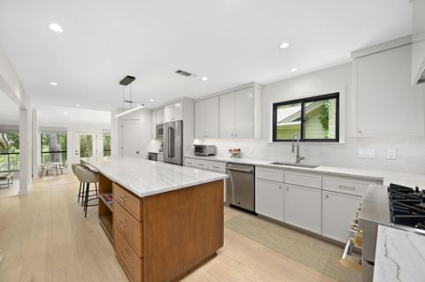 Tiny photo for 3212 Thousand Oaks DR, Austin, TX 78746 (MLS # 6335605)