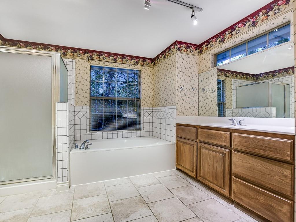 Bastrop, Texas 78602, United States, 5 Bedrooms Bedrooms, ,3 BathroomsBathrooms,Residential,Active,19739