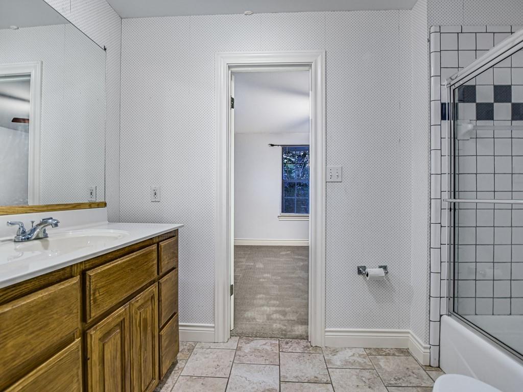 Bastrop, Texas 78602, United States, 5 Bedrooms Bedrooms, ,3 BathroomsBathrooms,Residential,Active,19739