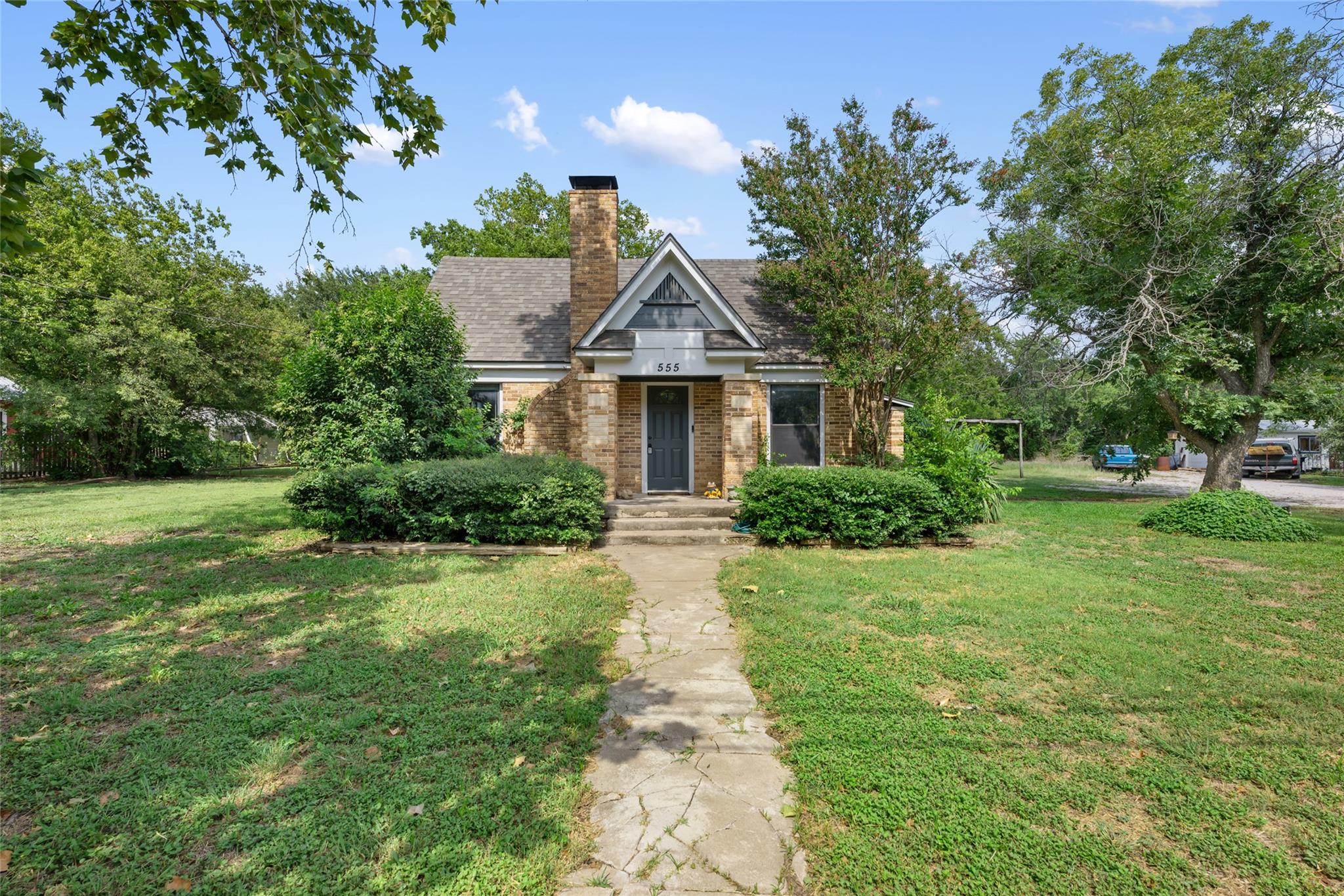 555 Hopewell RD