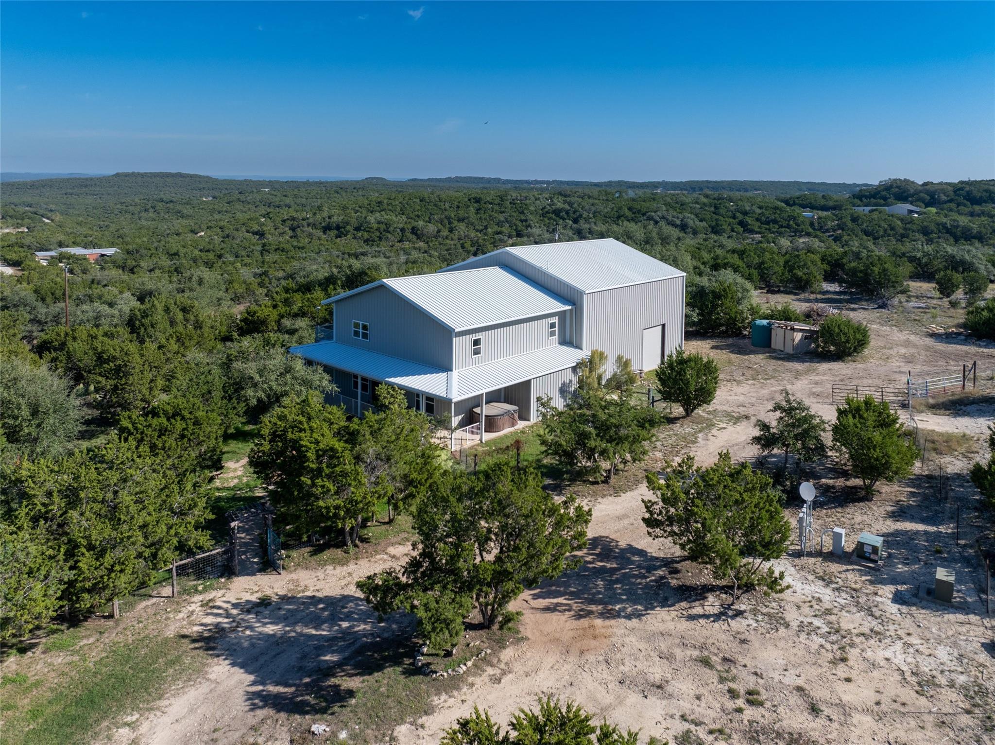 1101 Roy Creek TRL