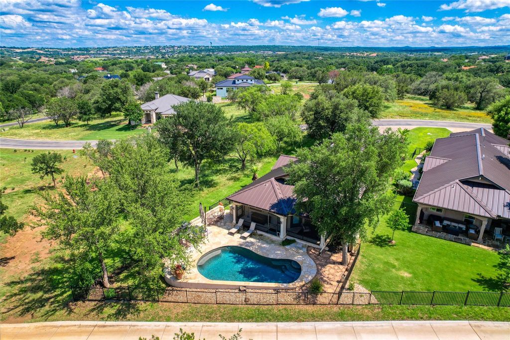 Photo of 604 Fault Line DR, Horseshoe Bay, TX 78657 (MLS # 9232305)