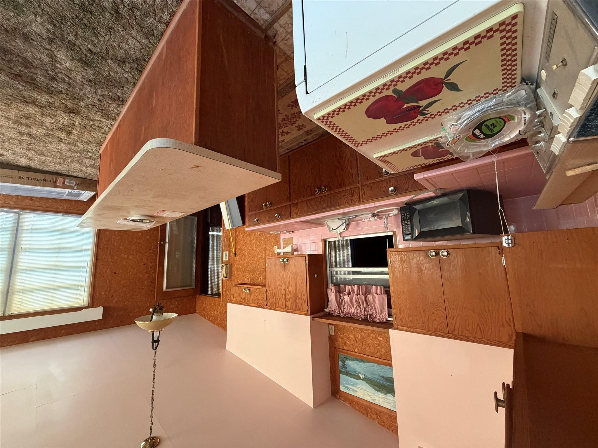 712 Sandy Mountain DR