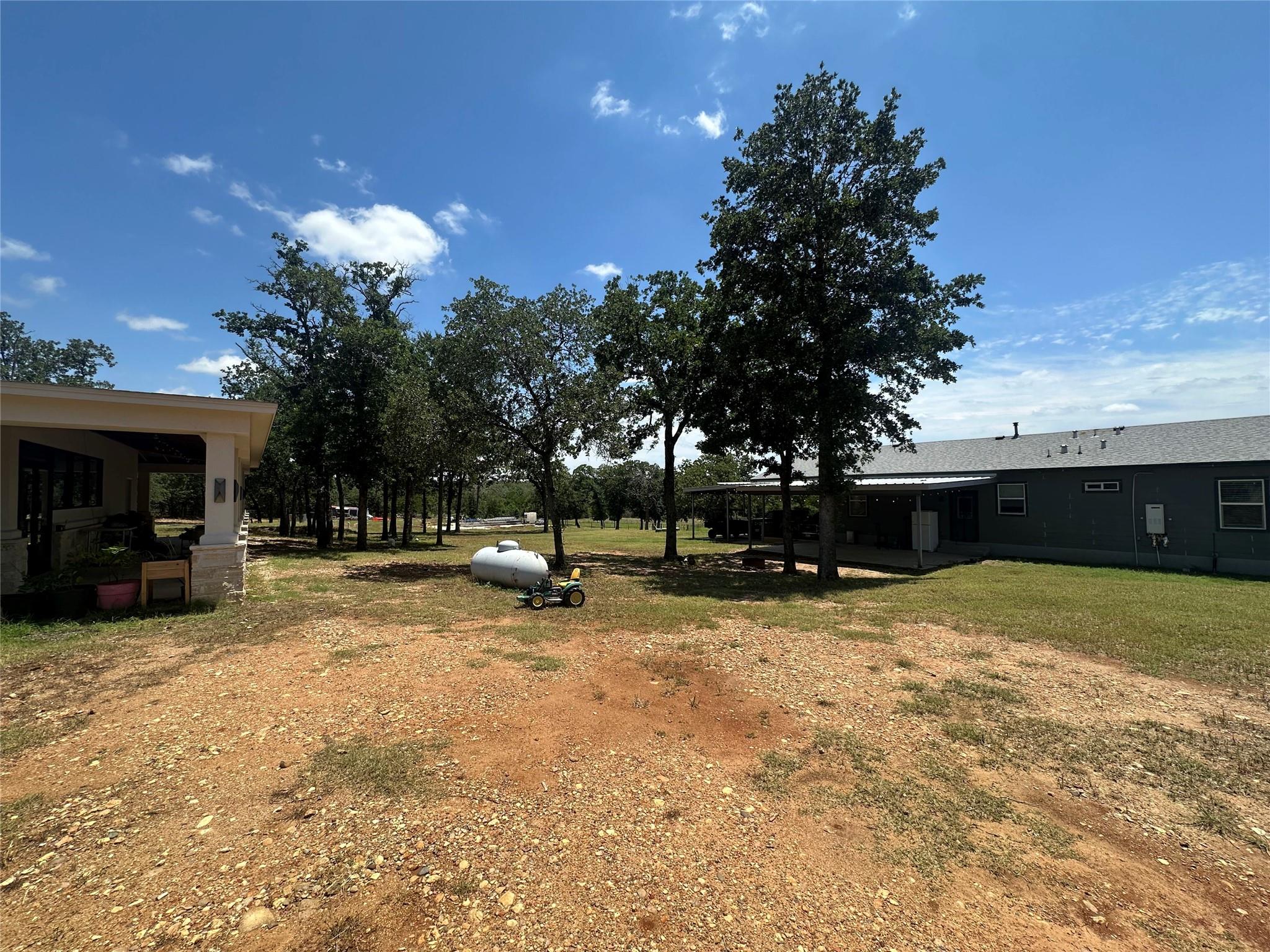 1231 Oak Grove RD