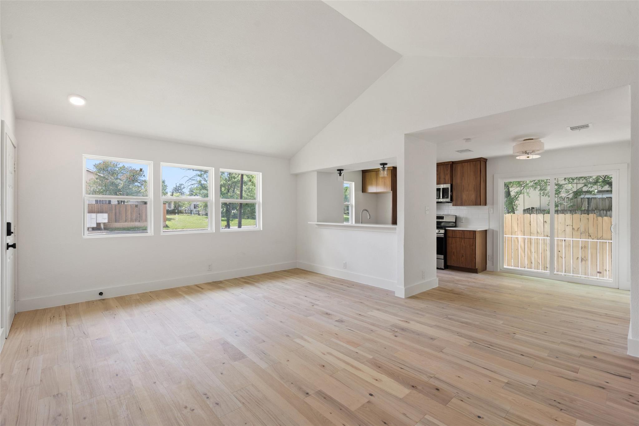 1800 Nicole CIR