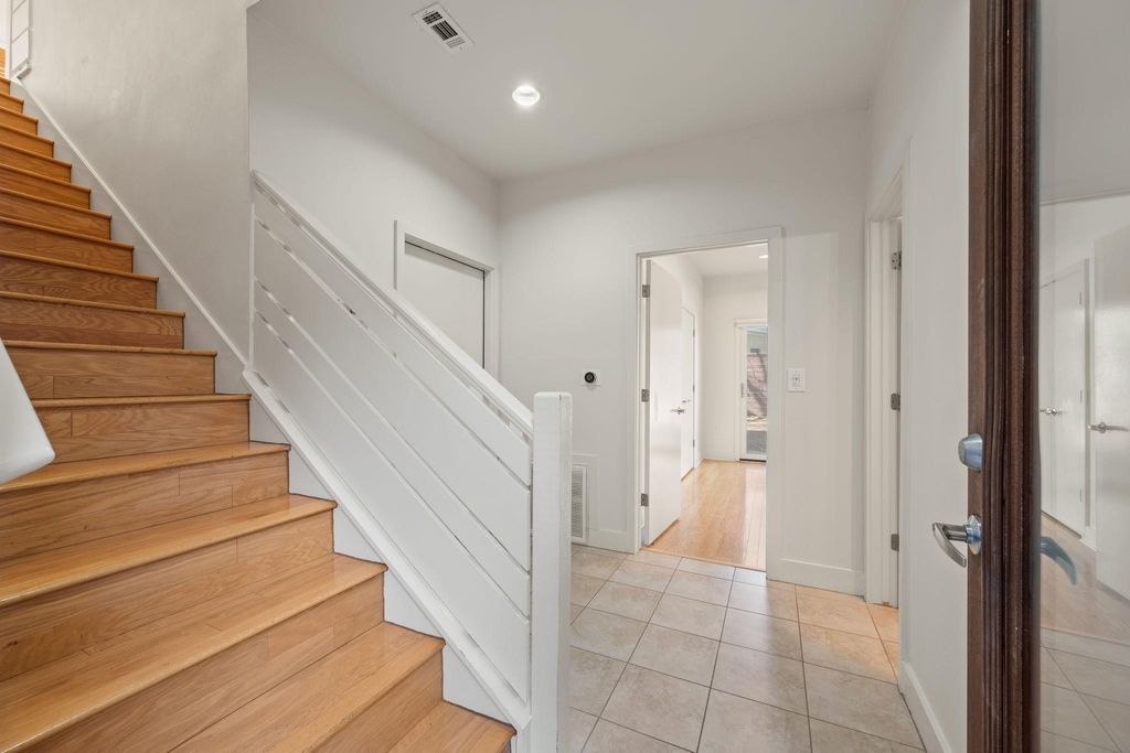 Photo of 1702 S Lamar BLVD #16, Austin, TX 78704 (MLS # 7634173)