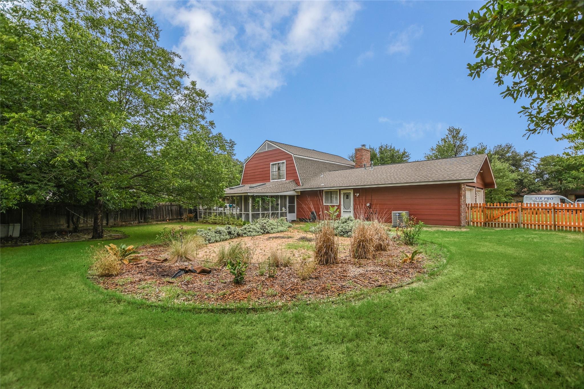 10925 Preston Trails DR
