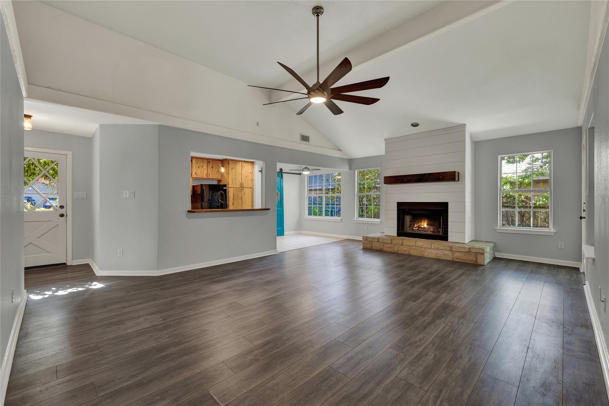 1724 Ramona CIR