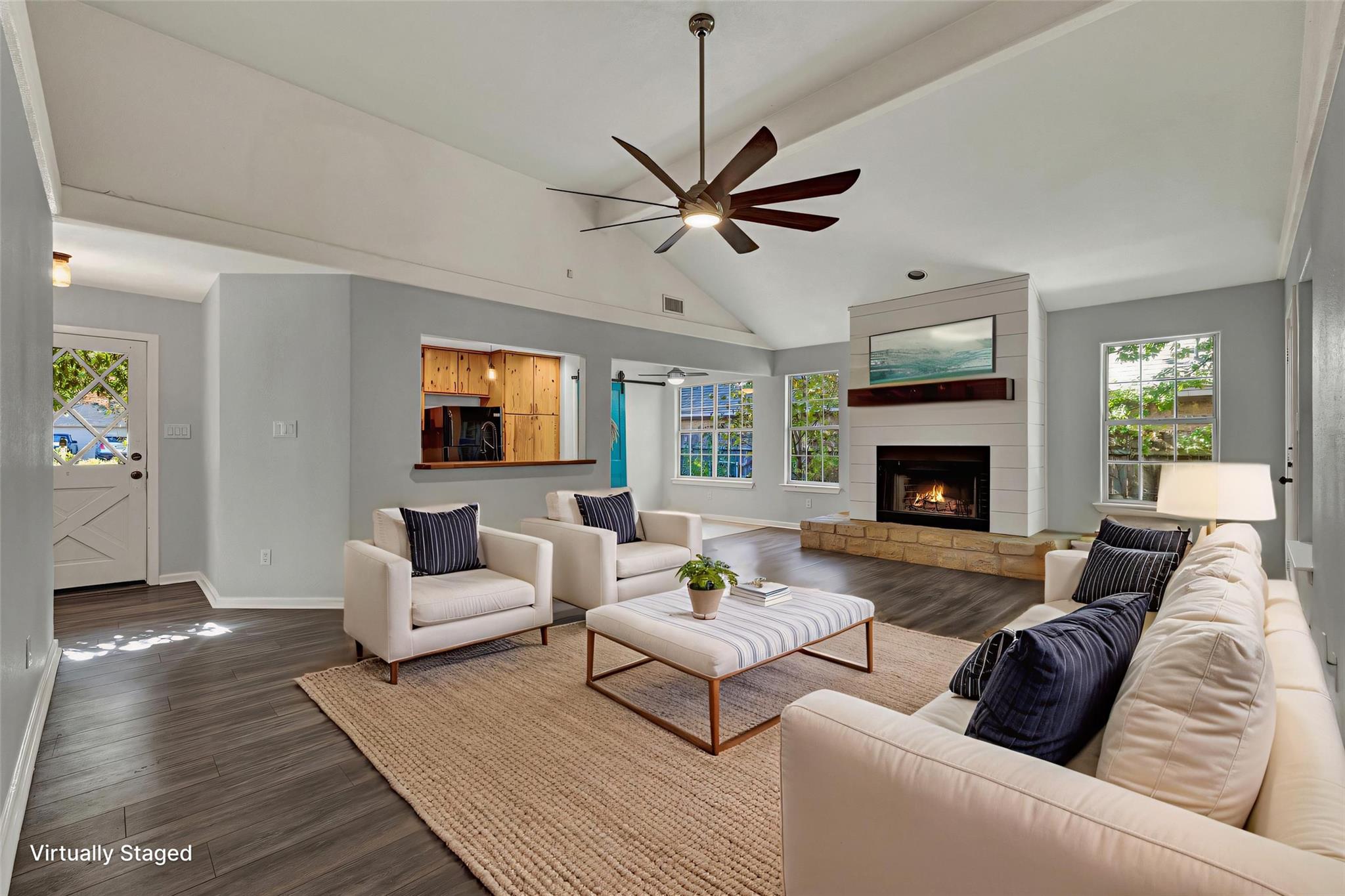 1724 Ramona CIR