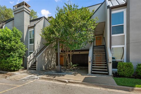 Photo of 935 La Posada DR #243, Austin, TX 78752 (MLS # 1849393)