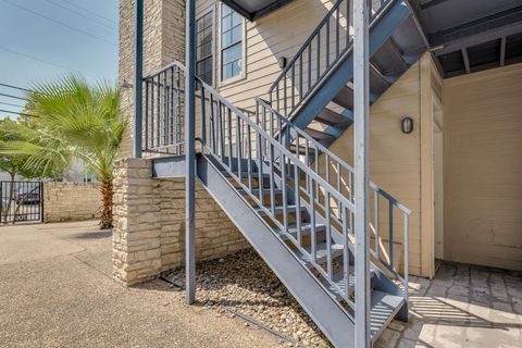 Tiny photo for 711 W 21st ST #203, Austin, TX 78705 (MLS # 4600395)