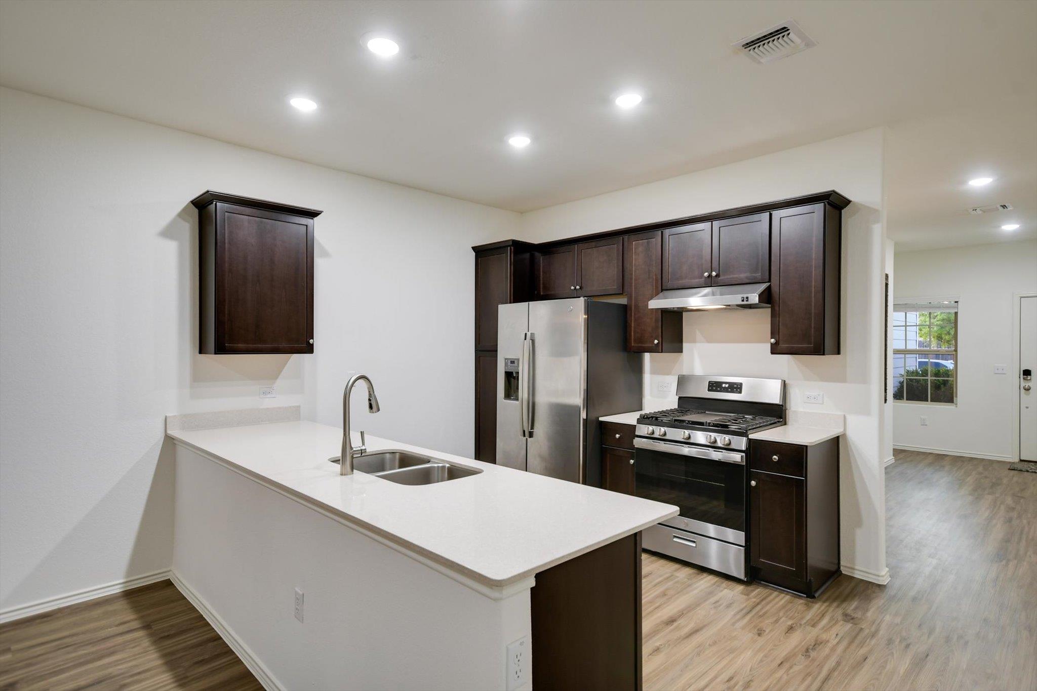 Austin, Texas 78744, United States, 3 Bedrooms Bedrooms, ,2 BathroomsBathrooms,Residential,Active,135179