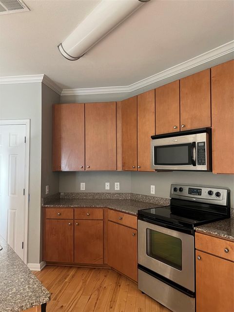 Photo of 2502 Leon ST #301, Austin, TX 78705 (MLS # 9262474)