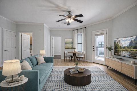 Photo of 2502 Leon ST #301, Austin, TX 78705 (MLS # 9262474)