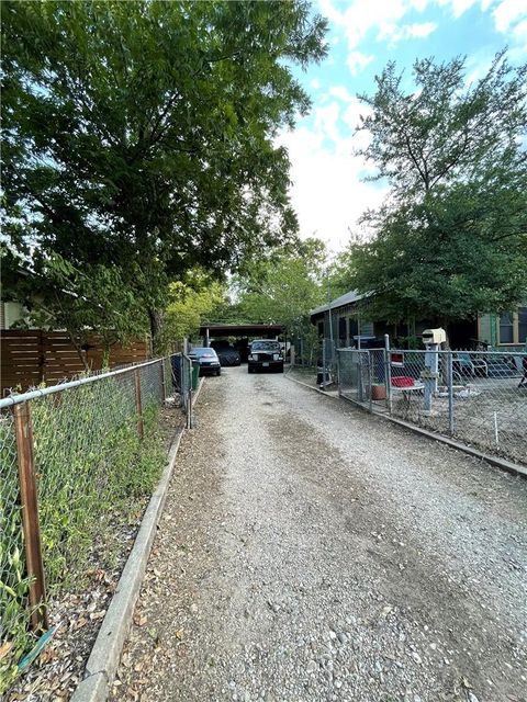 Tiny photo for 1505 Willow ST, Austin, TX 78702 (MLS # 9915956)