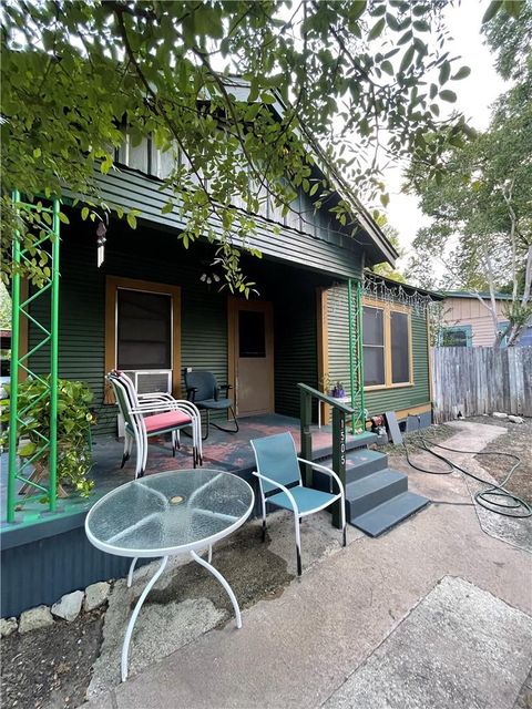 1505 Willow ST Austin TX 78702