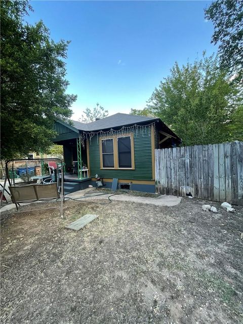 Tiny photo for 1505 Willow ST, Austin, TX 78702 (MLS # 9915956)