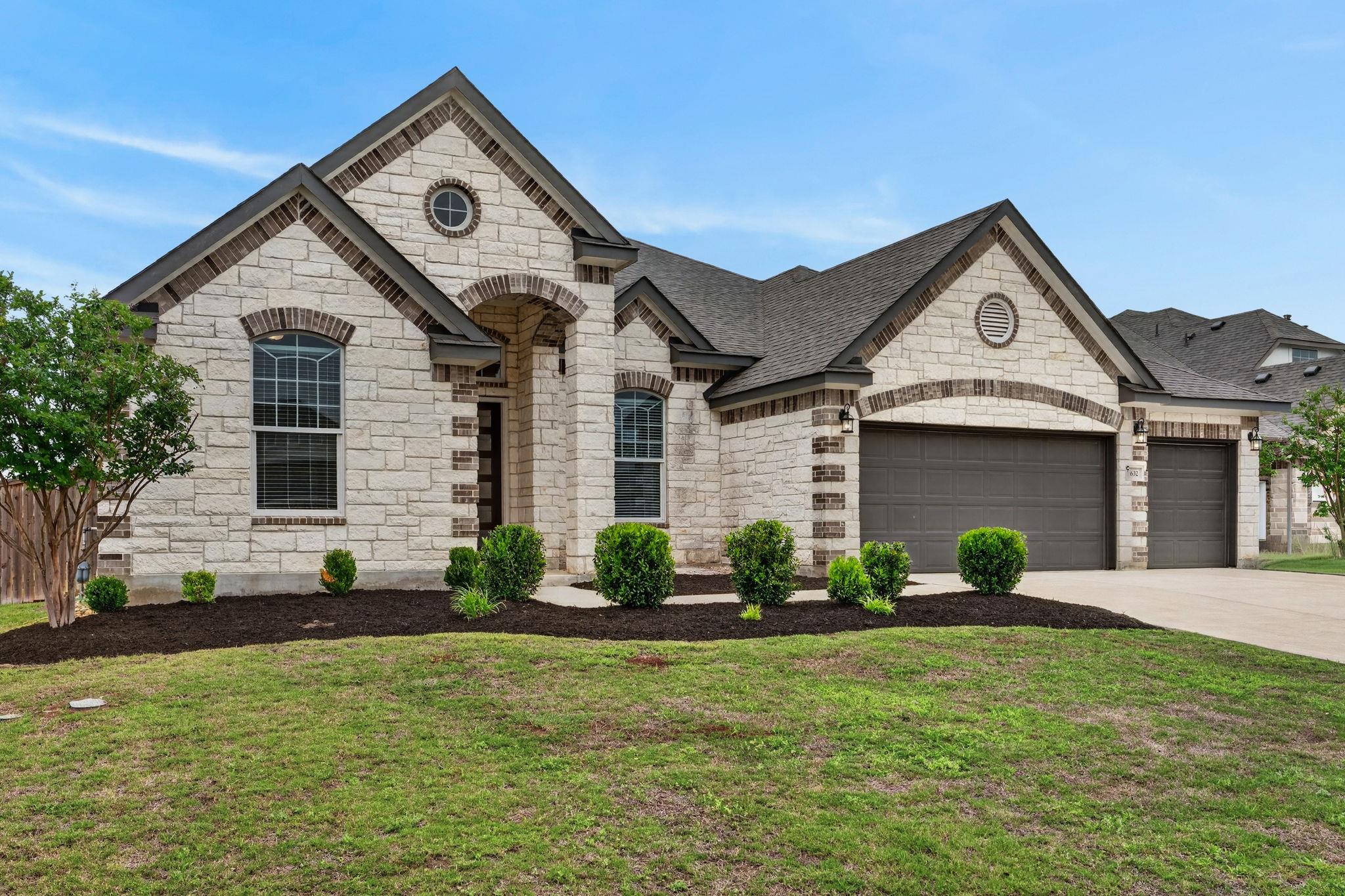 632 Asher CT