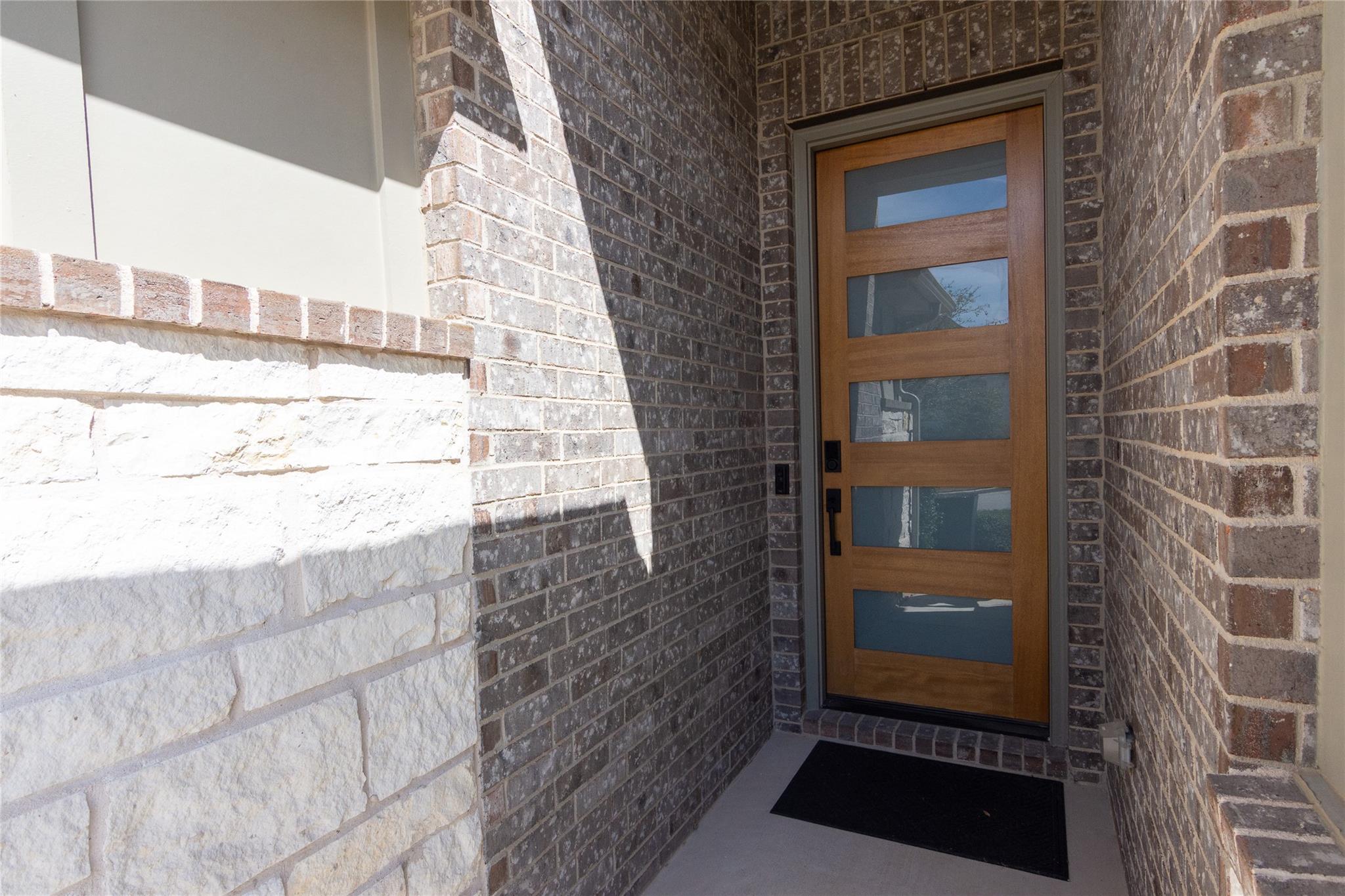 2208 McClendon TRL