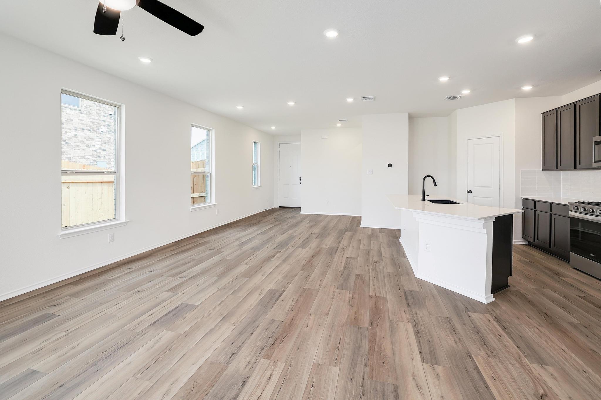 4923 Mozzafiato LN
