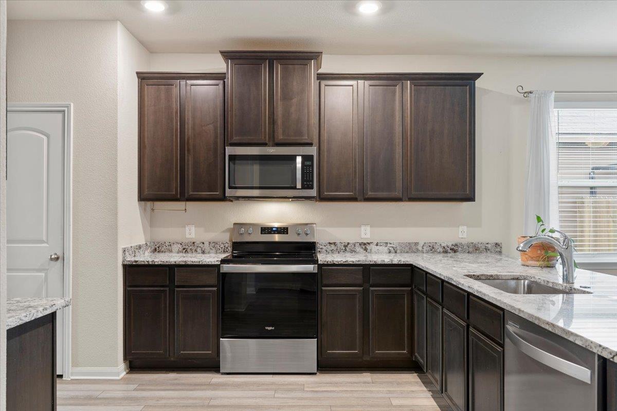 321 Freedom Park Ave