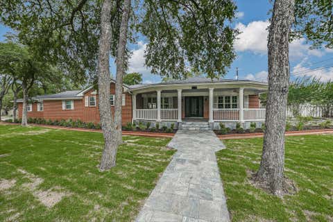 Photo of 11906 Arch Hill DR, Austin, TX 78750 (MLS # 3682864)