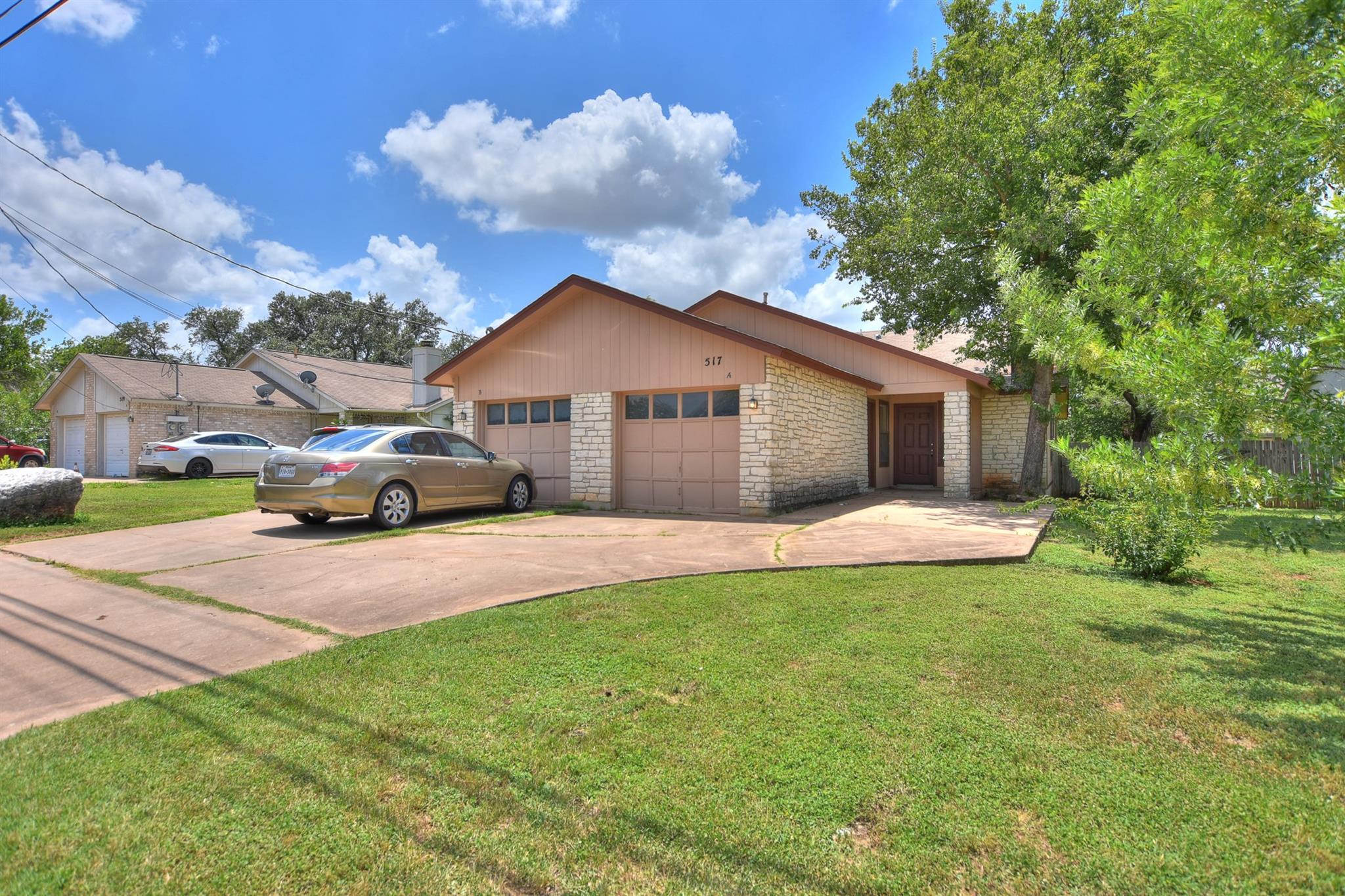 517 Luther DR