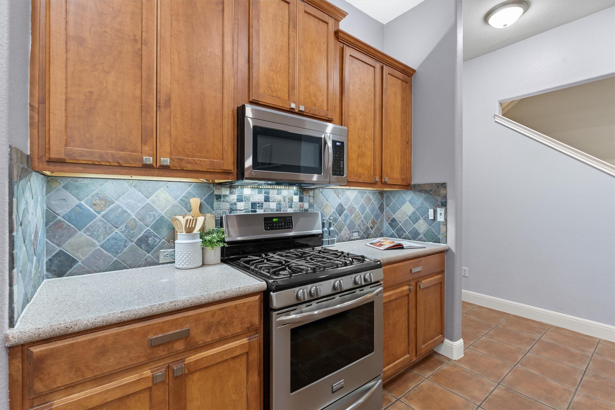 1513 Homewood CIR