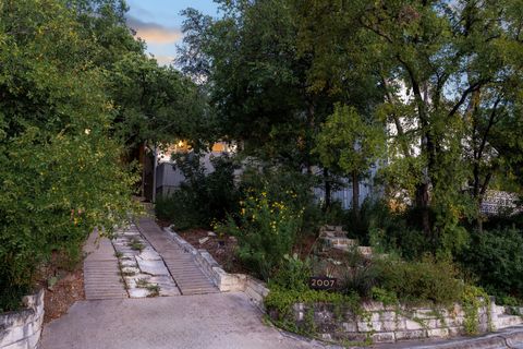 Tiny photo for 2007 Alameda DR, Austin, TX 78704 (MLS # 4915305)