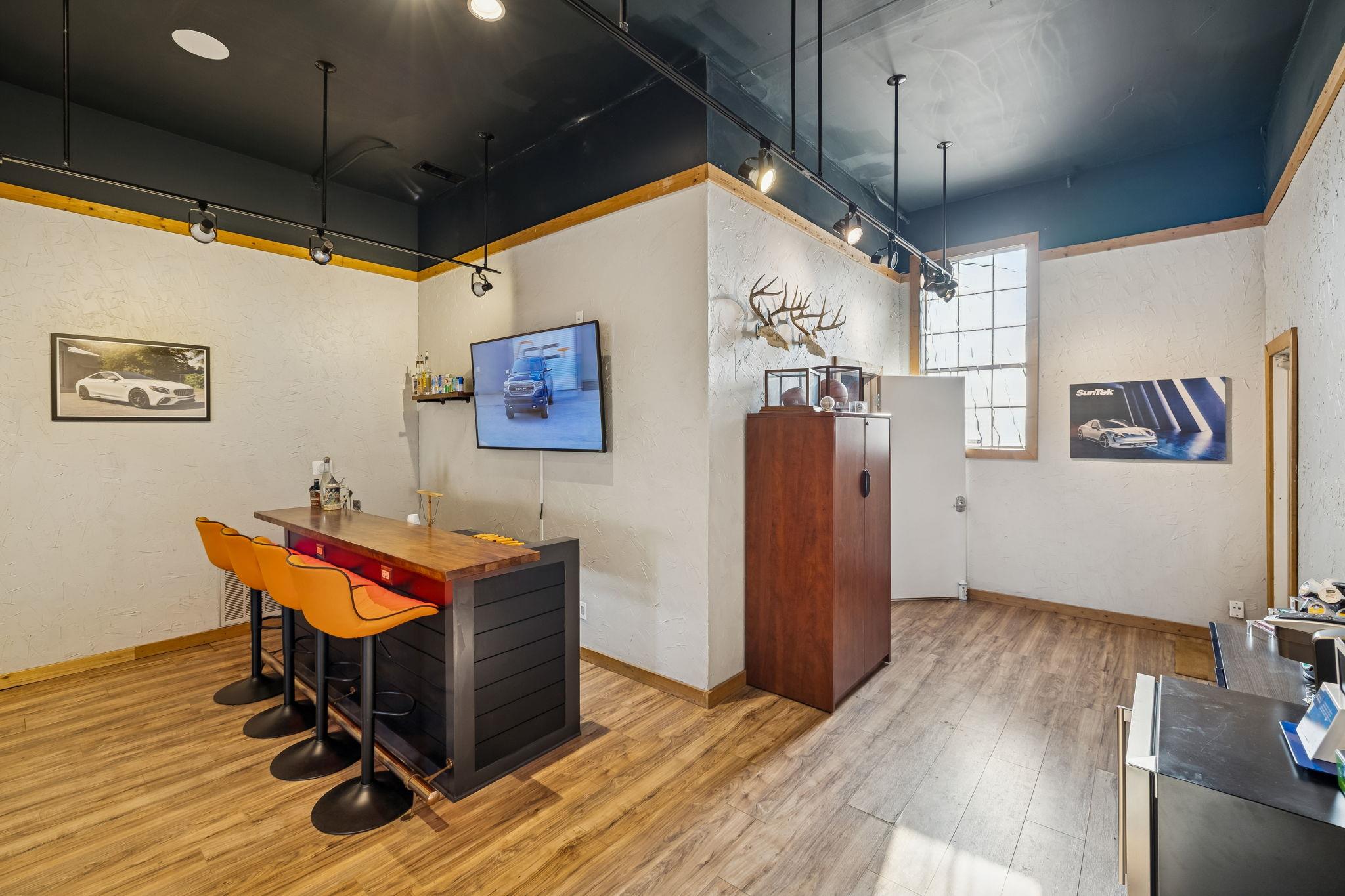 3213 & 3217 Ranch Road 620 RD N