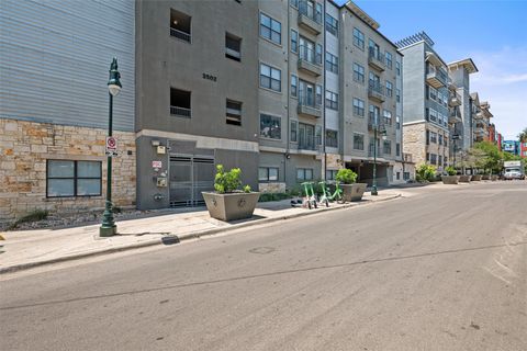 Photo of 2502 Leon ST #417, Austin, TX 78705 (MLS # 2758172)