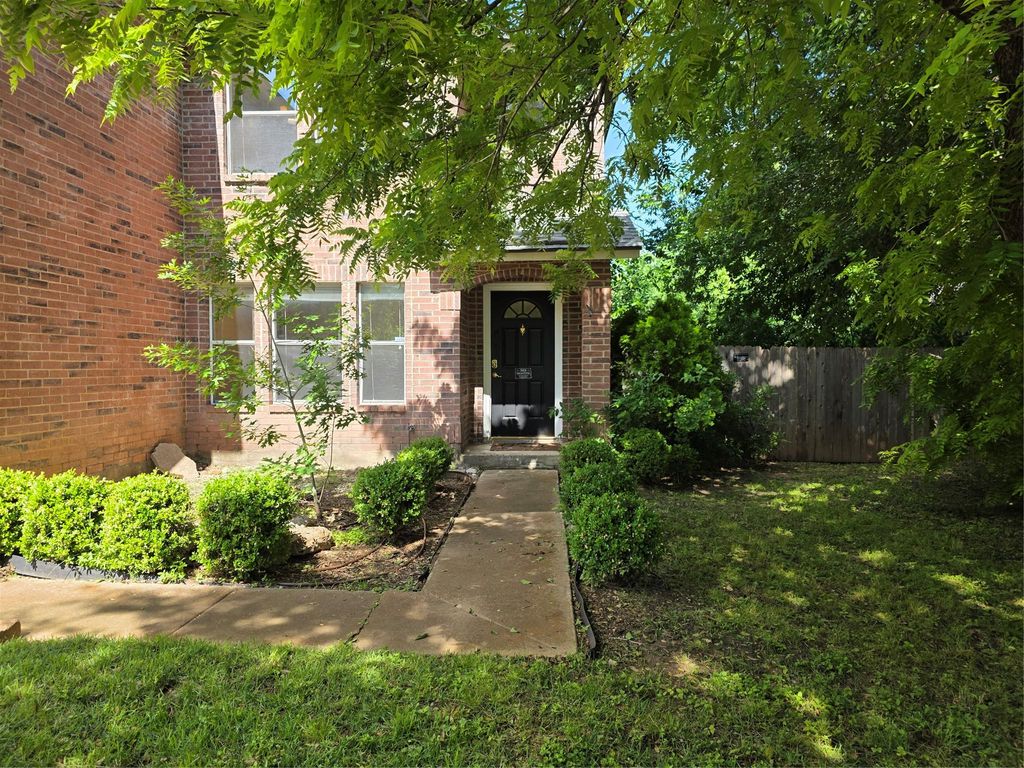 Photo of 306 Greener DR, Leander, TX 78641 (MLS # 1732237)