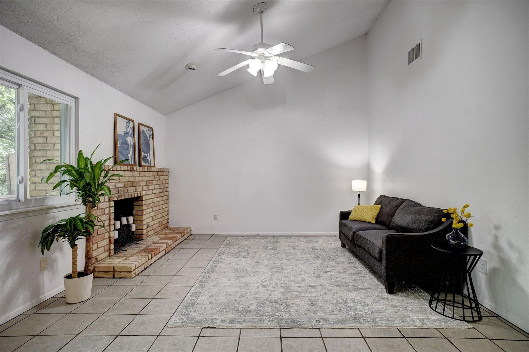 2534 Stoutwood CIR