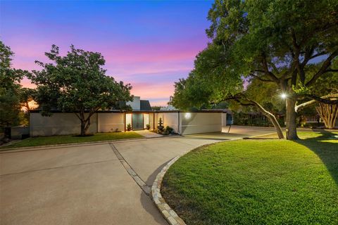 Photo of 311 Comet Cv, Lakeway, TX 78734 (MLS # 7020956)