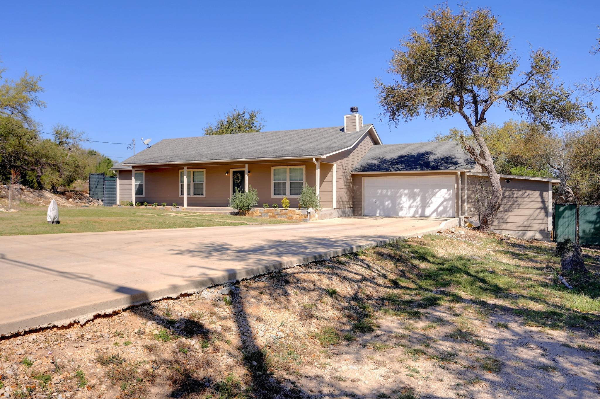 141 Arnold DR