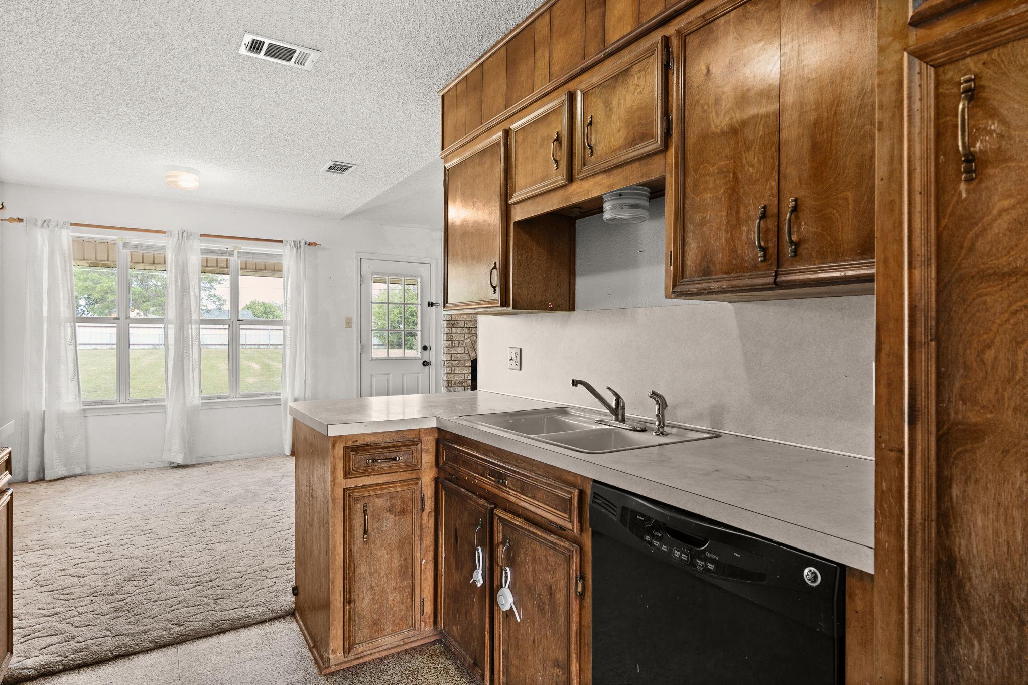 6509 Wagon Wheel DR
