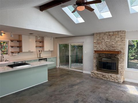 1715 Mearns Meadow Austin TX 78758