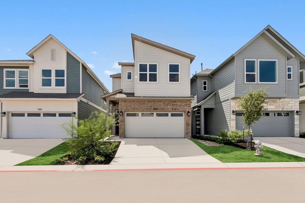 Photo for 5509 Forks RD, Austin, TX 78747 (MLS # 1329555)