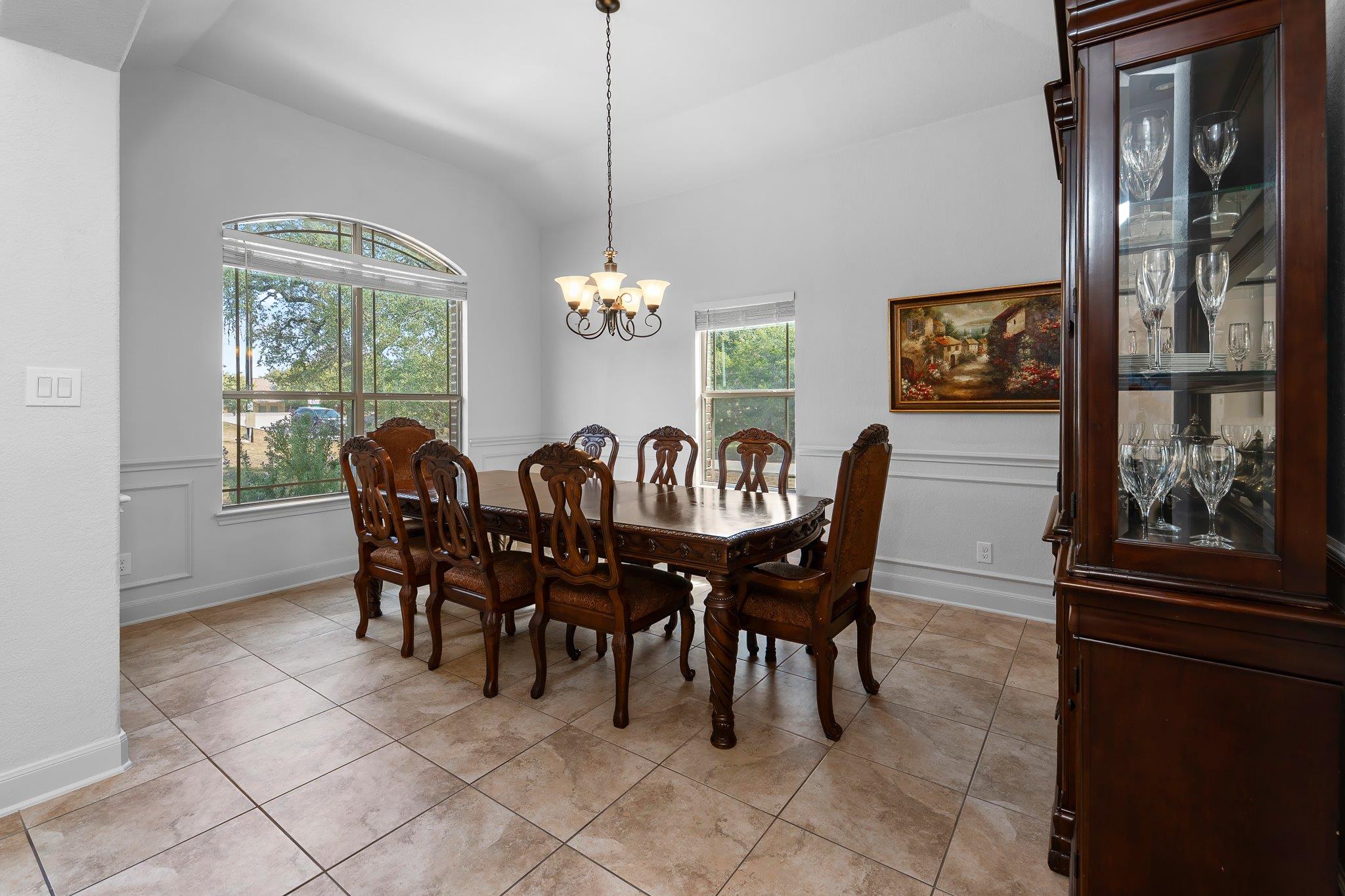 833 Pinnacle PKWY