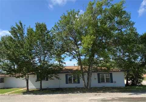 Photo of 408 S Grimes ST, Giddings, TX 78942 (MLS # 8230896)
