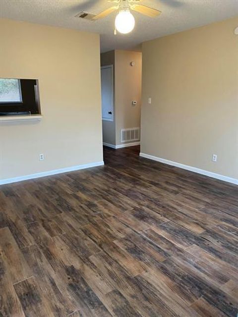 Photo of 139 Elm DR #203, Lockhart, TX 78644 (MLS # 1943825)