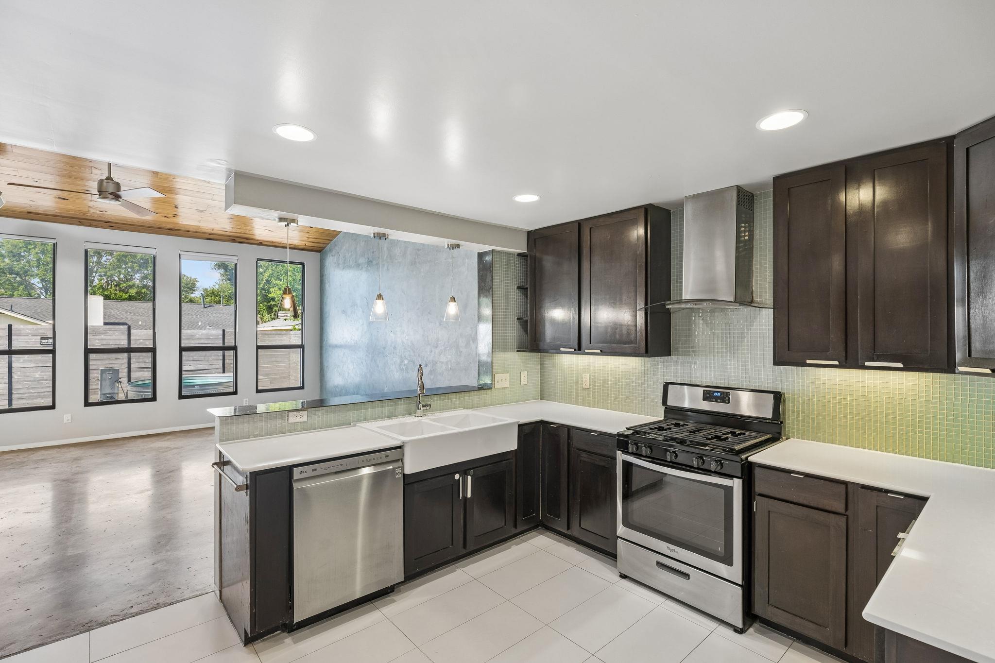 1501 Quail Crest DR