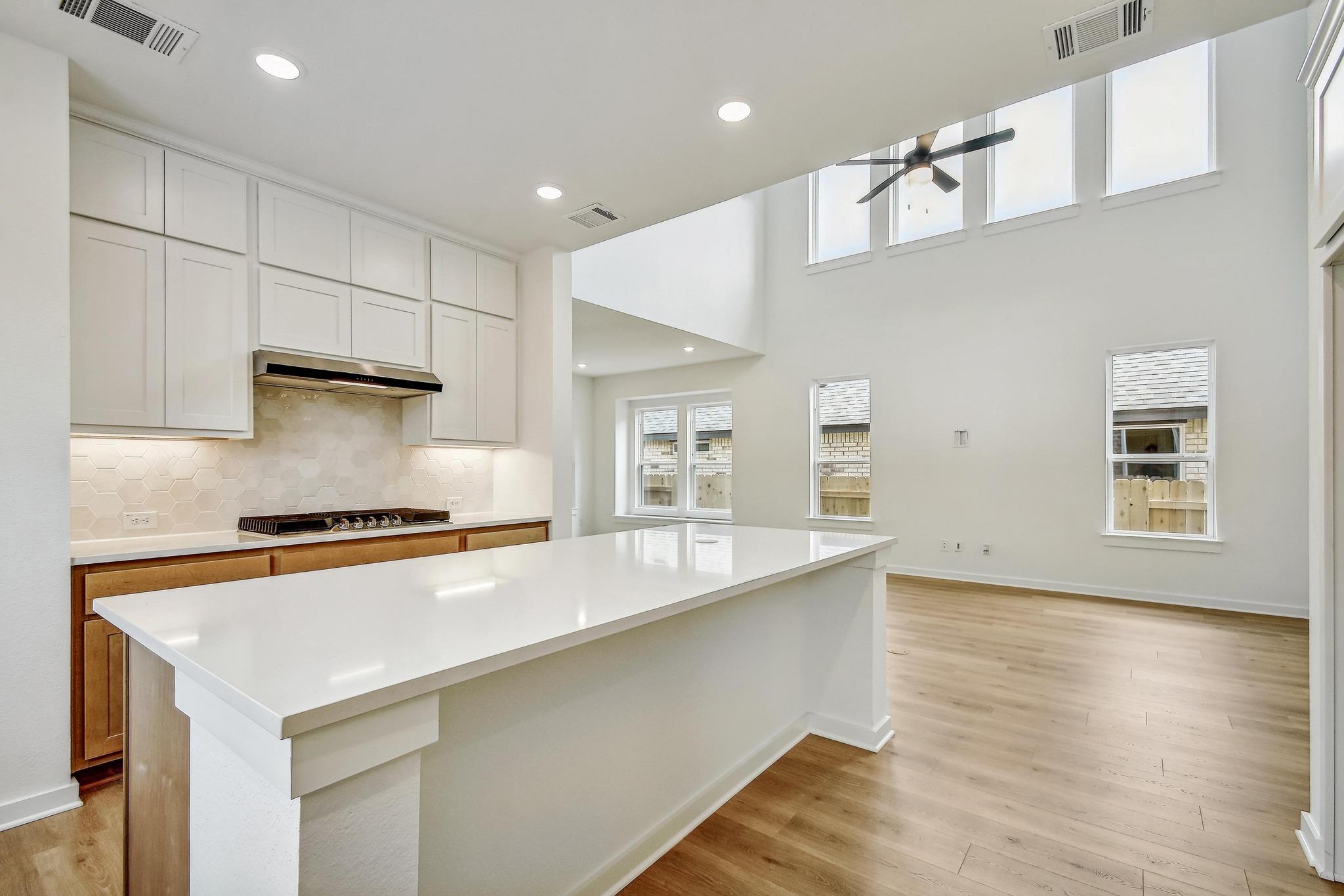 143 Blackwell LN