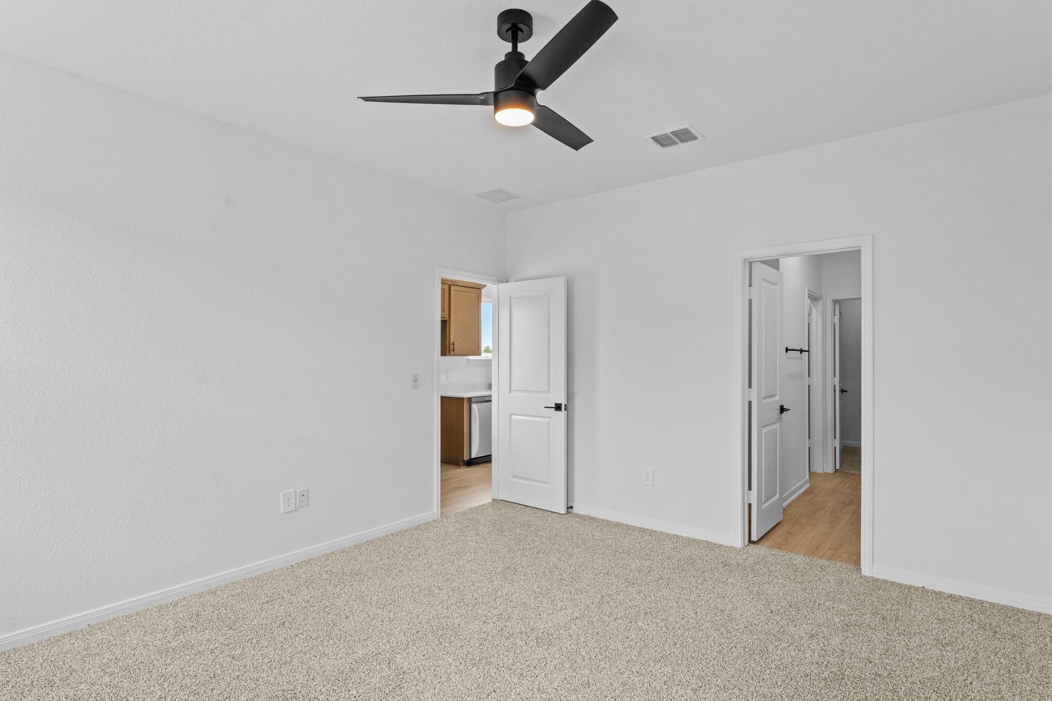 2542 Violet Theo LN