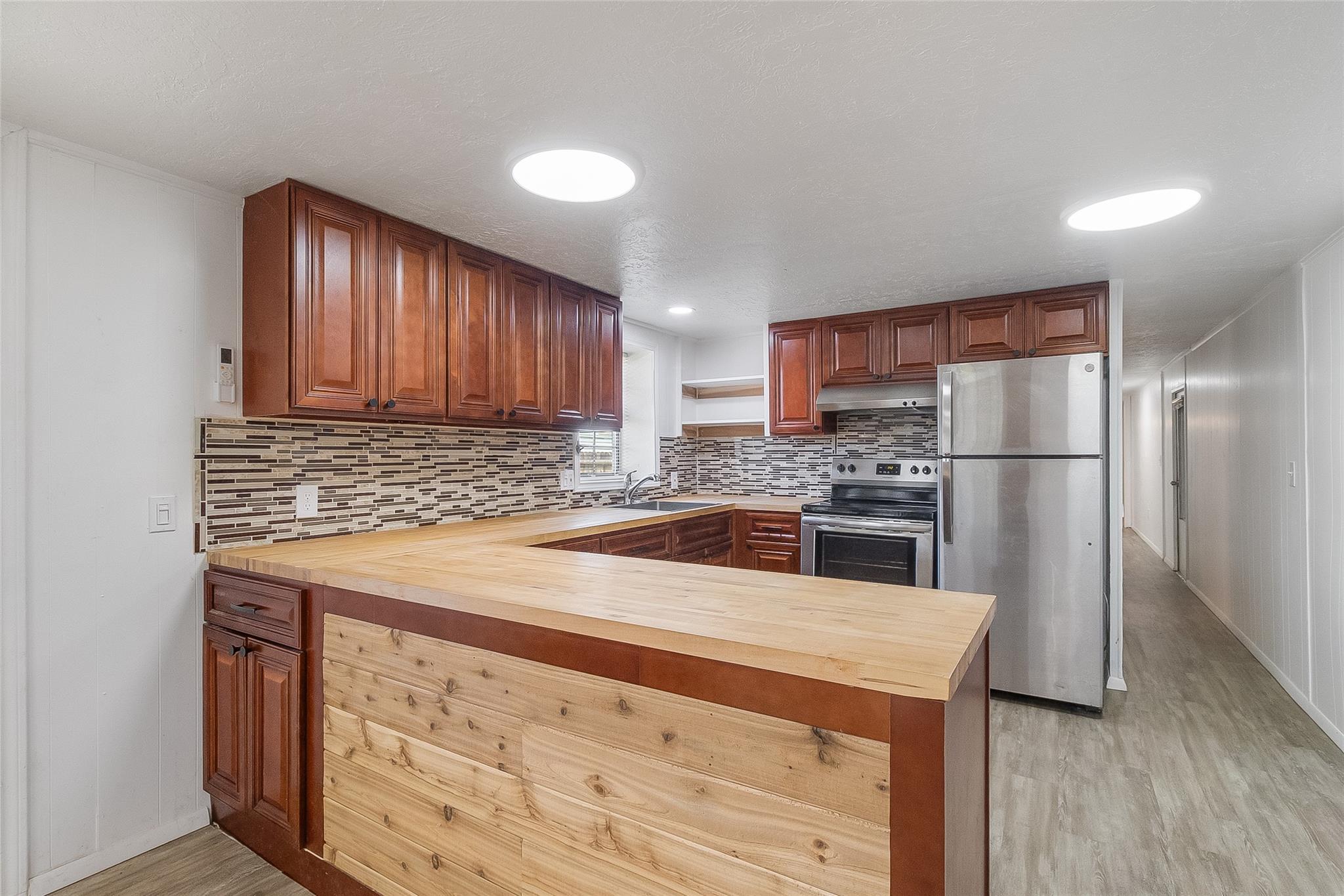 1511 Arrowhead TRL