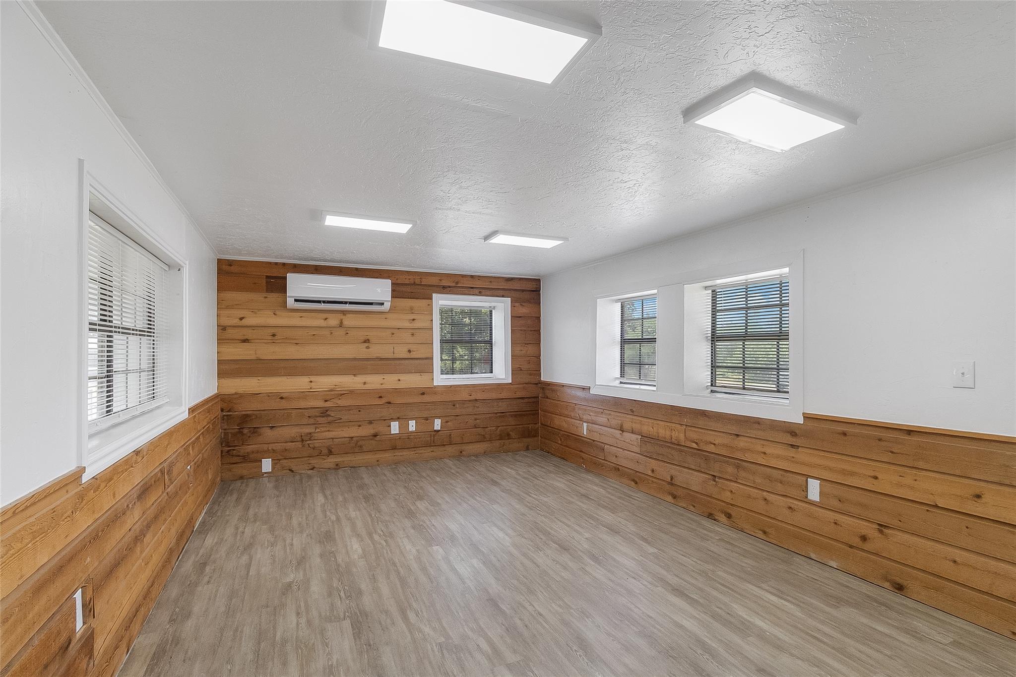 1511 Arrowhead TRL