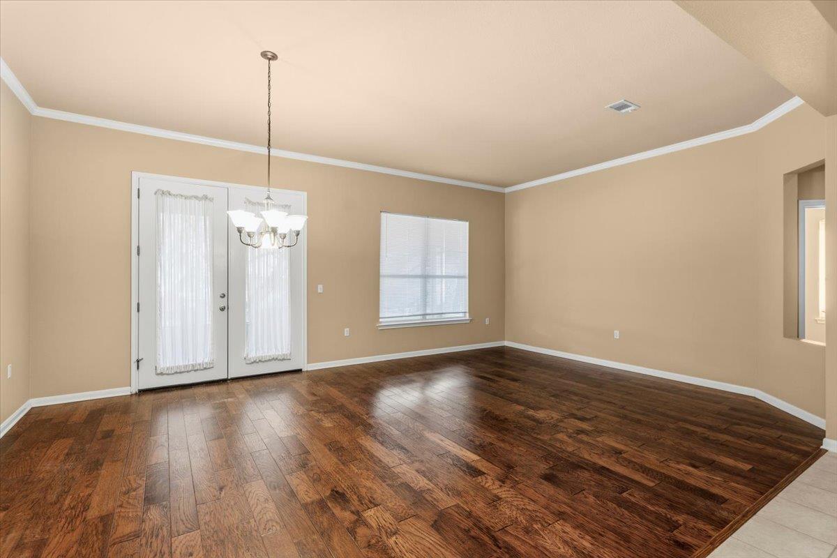 211 Whispering Wind DR