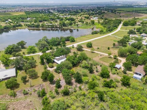 Photo of 907 Horace Howard DR, San Marcos, TX 78666 (MLS # 8231232)