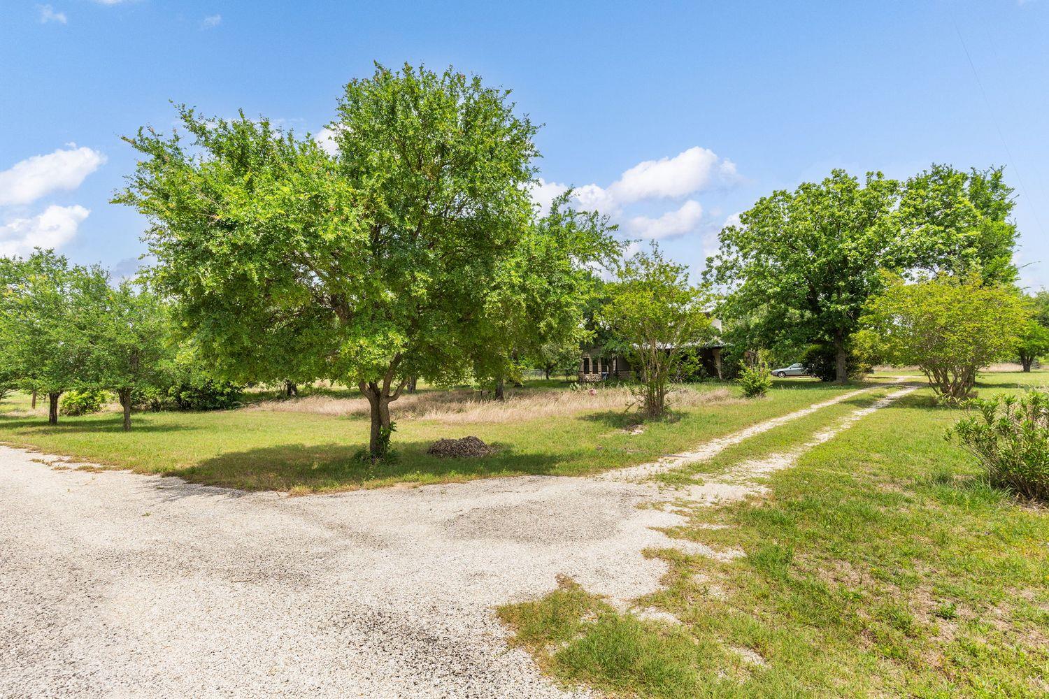 907 Horace Howard DR